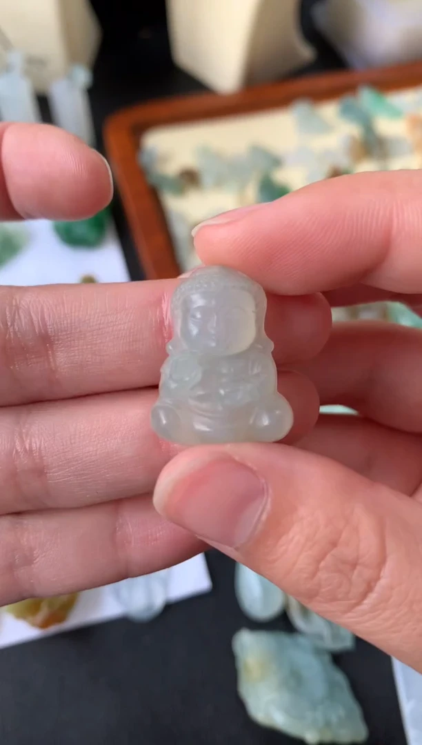 【闪购商品】定制翡翠未镶嵌翡翠