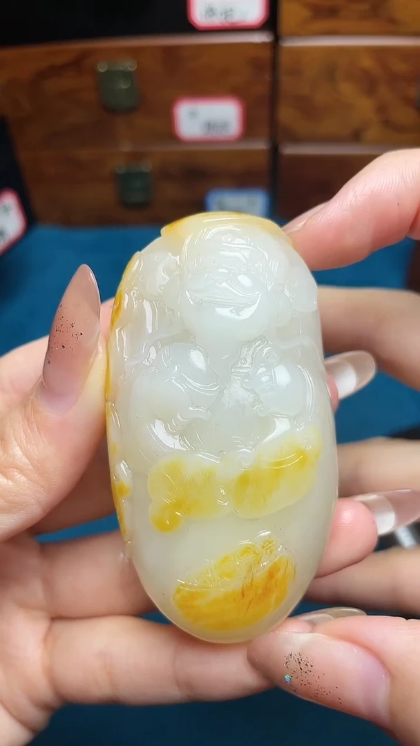 和田玉未镶嵌把件指**温和田玉