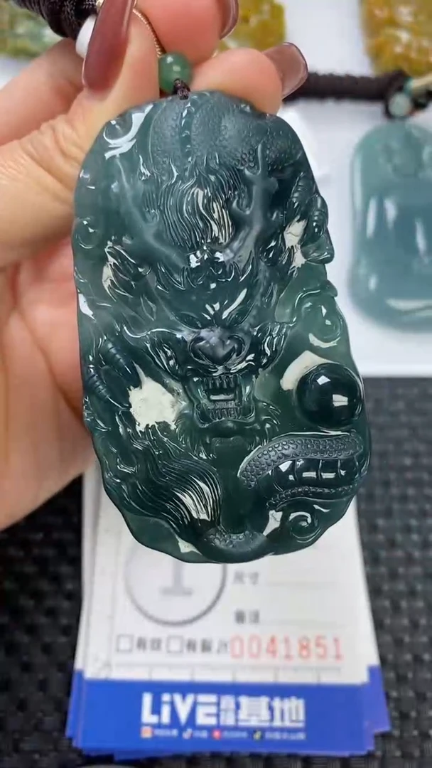 【闪购商品】翡翠颈饰未镶嵌11111111111111111