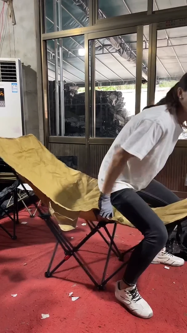 铁带腿托的高背 颜色随机