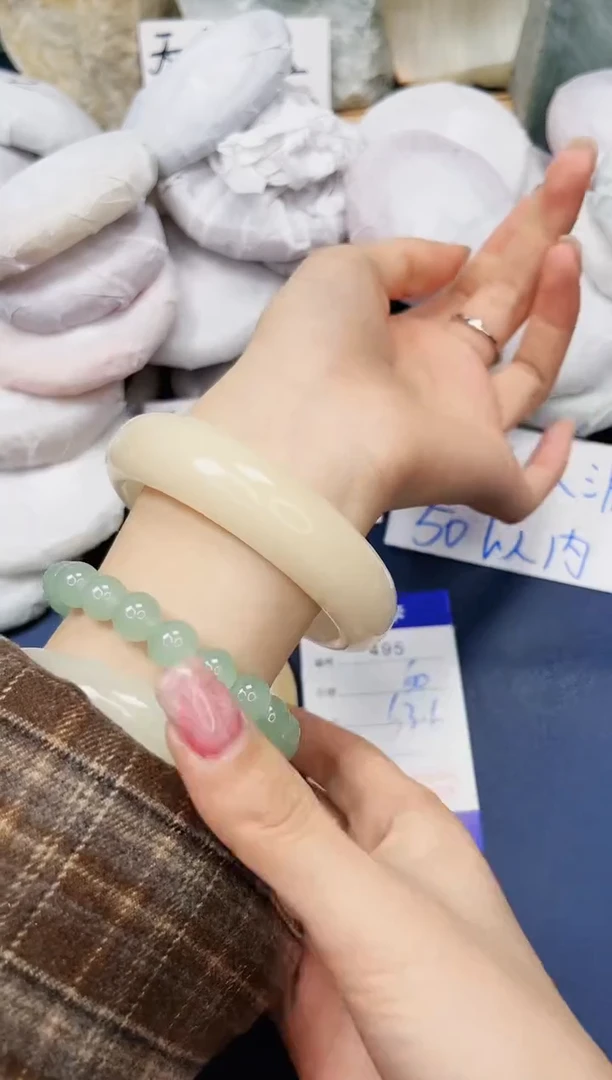 【闪购商品】石英质玉手镯未镶嵌495-财气镯-圈口63