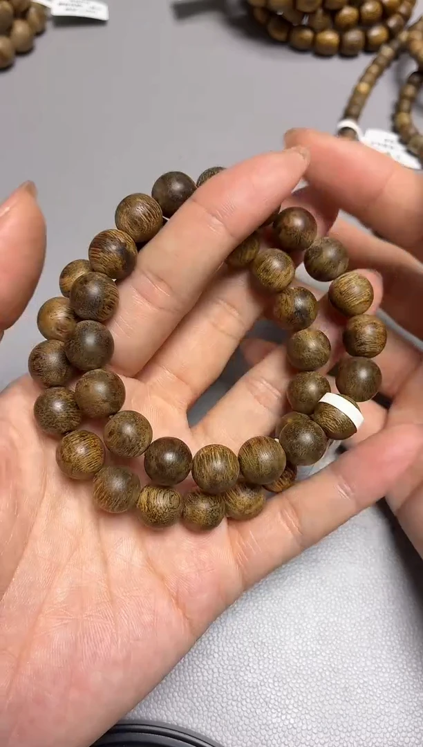 沉香手串菩萨棋圆珠单圈1.1多样性发其一