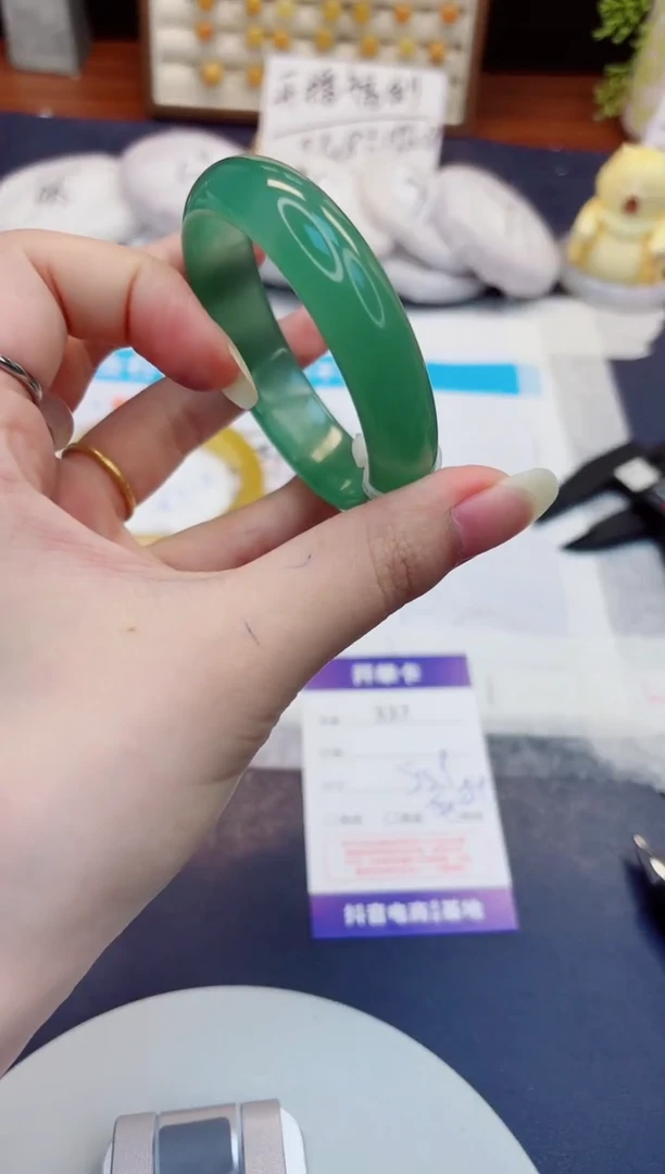 未镶嵌手镯石英质玉337-东陵玉-圈口53