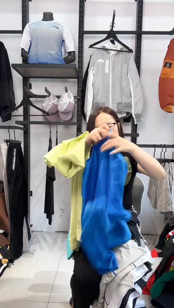 2639   编码  耐克卫衣服饰过款为准 尺码