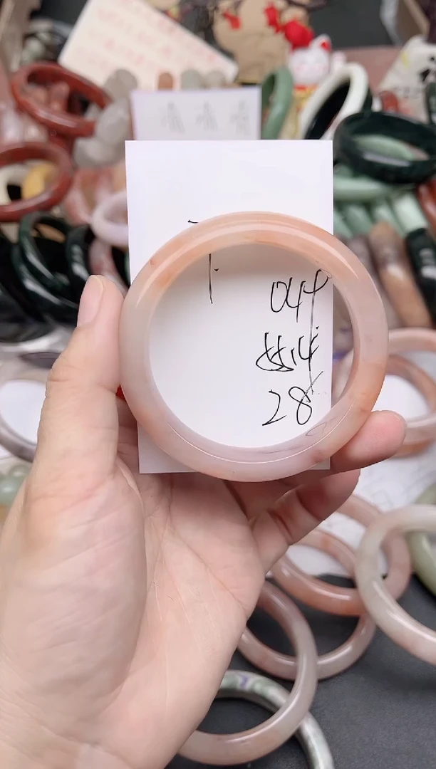 未镶嵌手镯石英质玉049