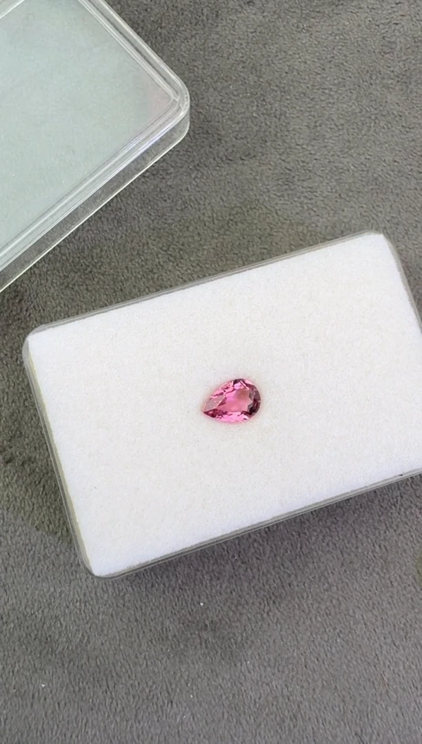 碧玺珠宝半成品未镶嵌?****_1.2ct