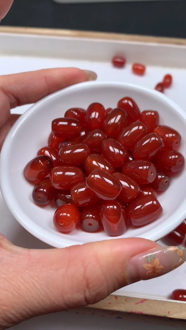 未镶嵌散珠南红玛瑙B598 南红 桶珠10*13mm3个6.8元