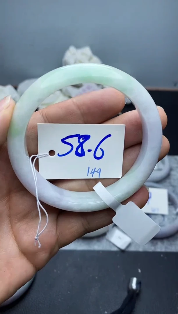 未镶嵌手镯翡翠149