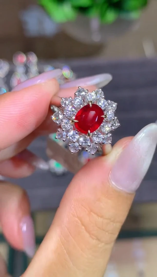 红宝石戒指18K金镶嵌1.44ct