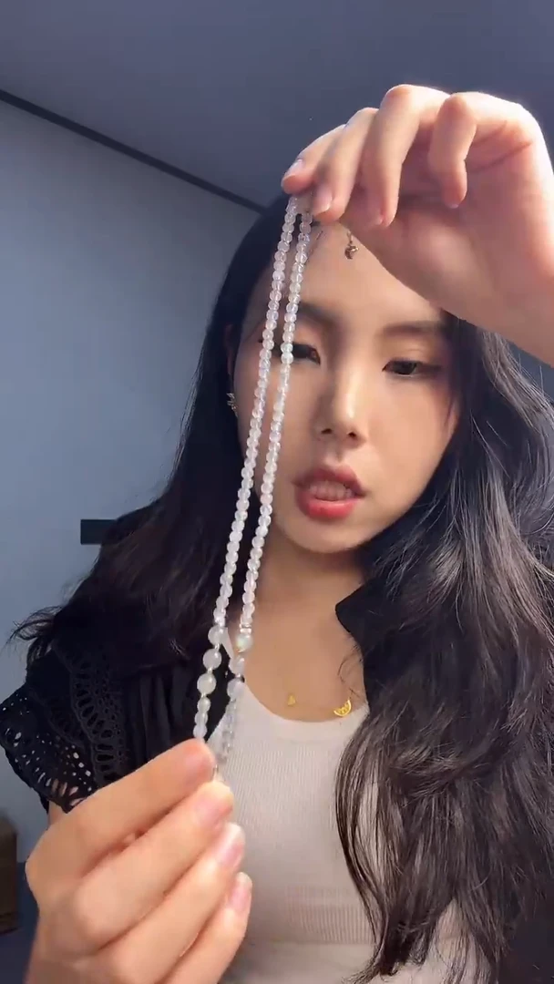 和田玉未镶嵌颈饰舒克月.光石项链