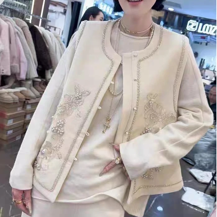 【晨浠定制】新款气质中式盘扣钉珠亮片刺绣磨毛马甲662