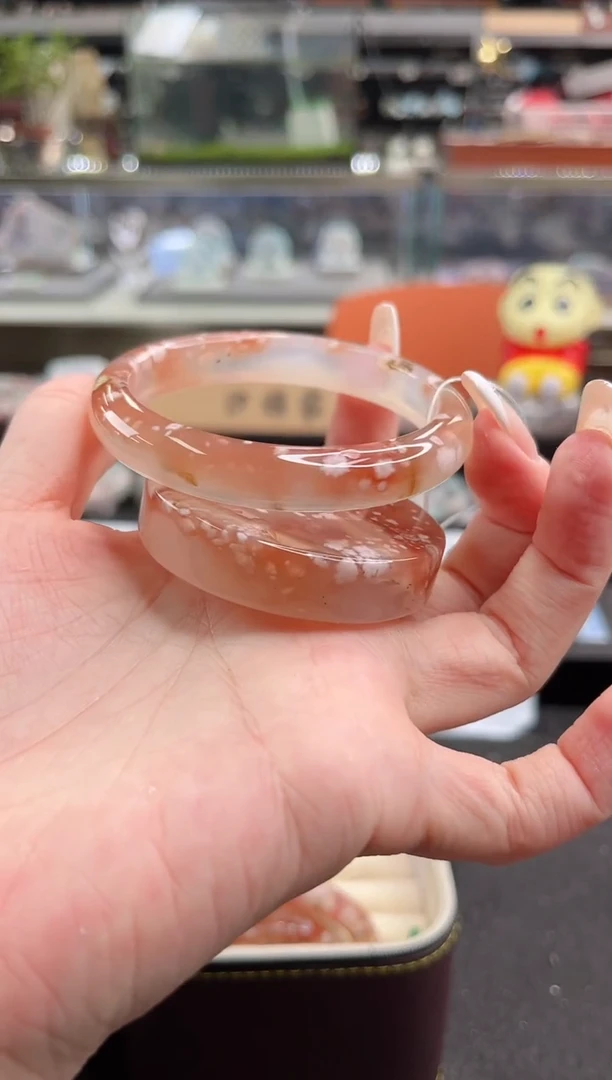 未镶嵌手镯石英质玉55圈口（赠品镯心）S9232090