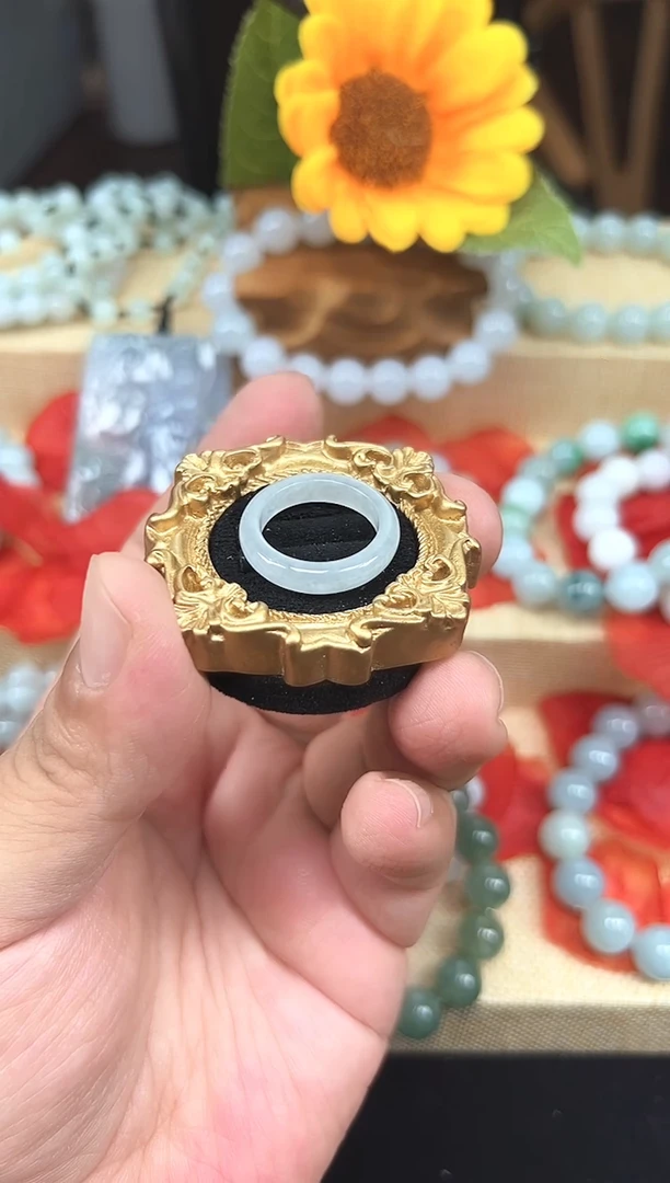 未镶嵌戒指翡翠翡翠戒圈