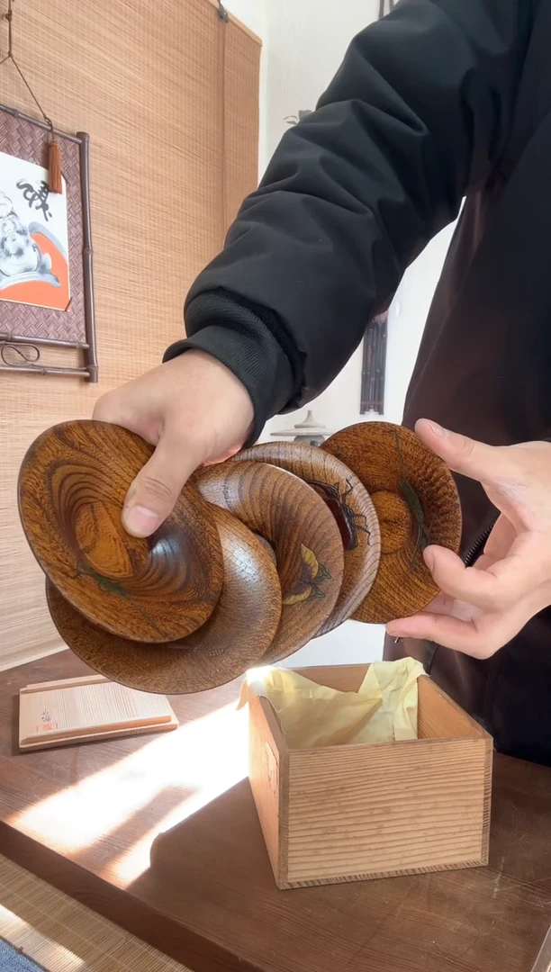 【闪购商品】杯中古品个别存有岁月痕迹，谨慎下单哦~