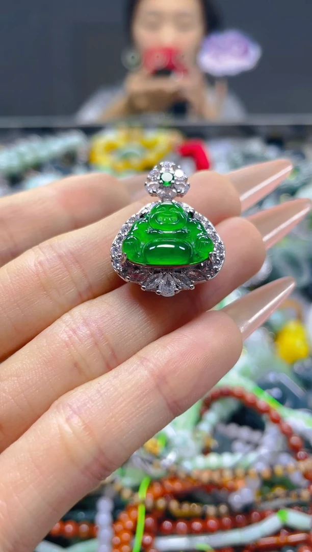 颈饰未镶嵌翡翠/L/翡翠A货，一件也是批发价