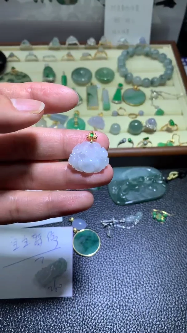 【闪购商品】翡翠颈饰18K金镶嵌074天然缅甸翡翠A货