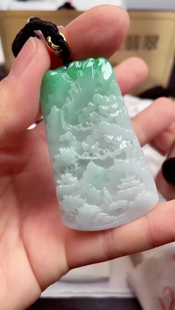 翡翠未镶嵌颈饰天然缅甸翡翠A货