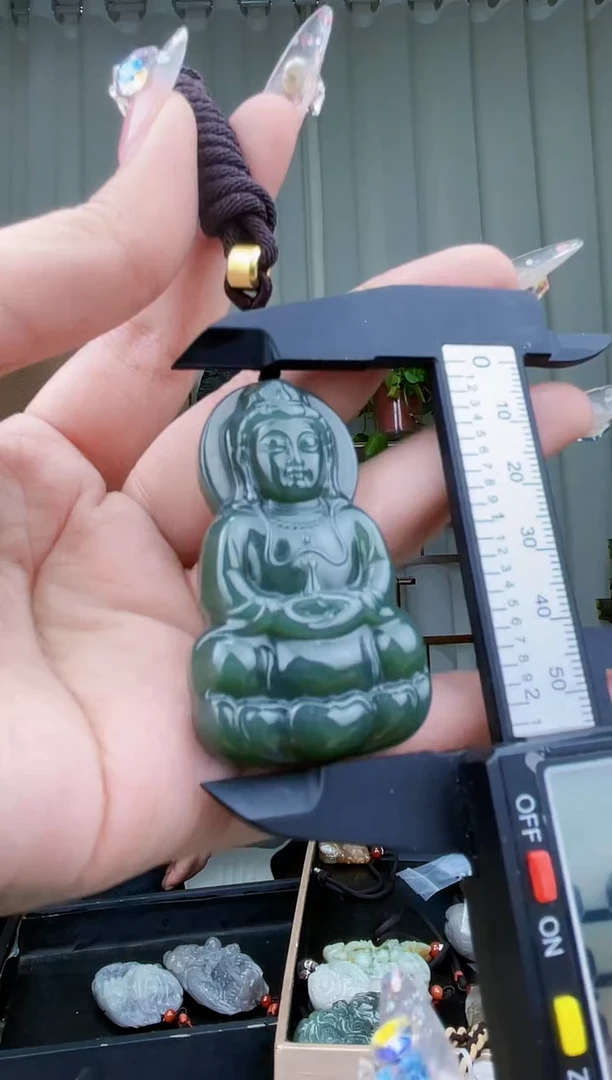 【闪购商品】和田玉挂件未镶嵌拍一发一，多样性发货！