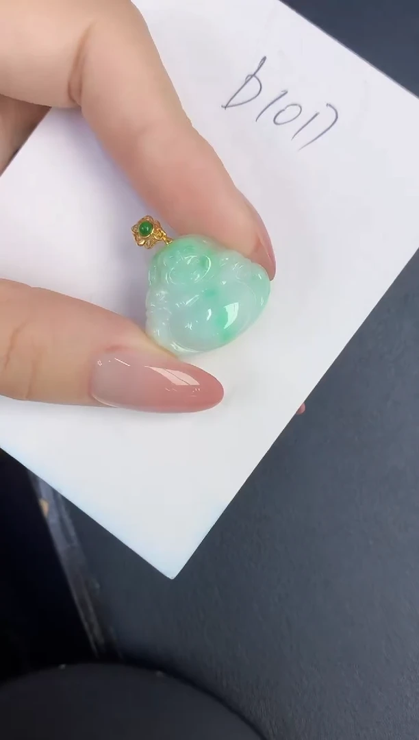 翡翠未镶嵌颈饰缅甸天然翡翠A货