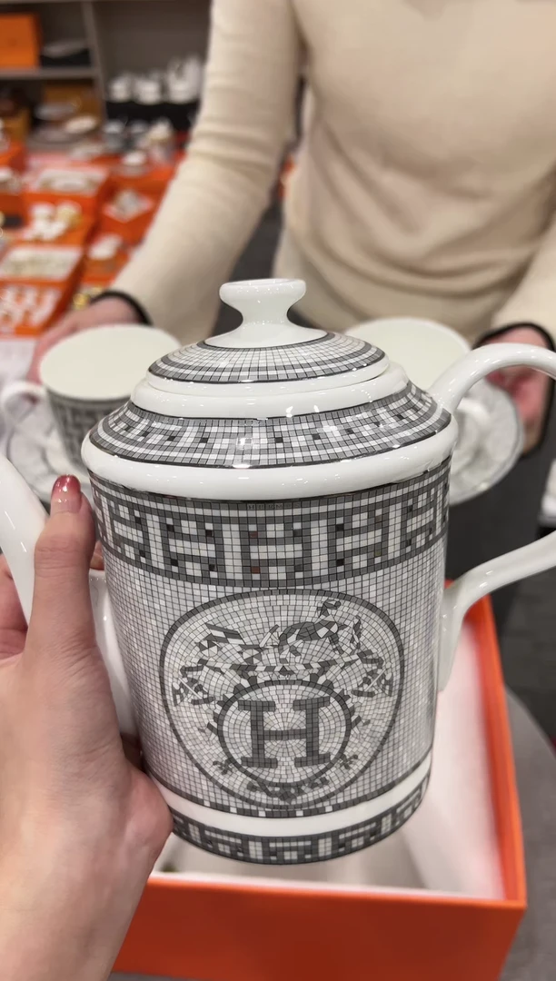 【闪购商品】杯H461--------------