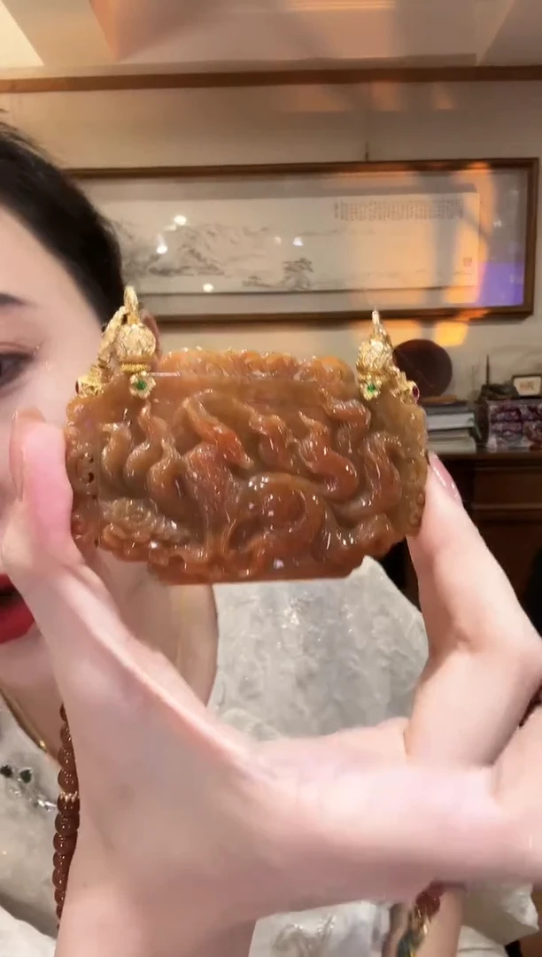 翡翠未镶嵌颈饰国风