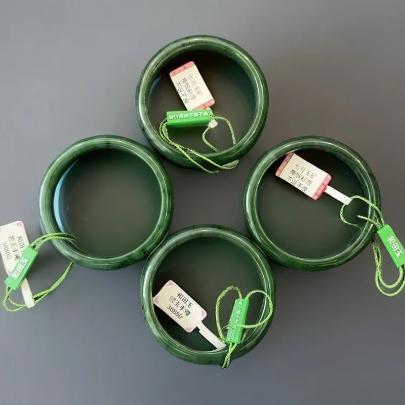 《李刚抖音基地质检发货正品保真》俄碧和田手镯多样性发一和田手镯