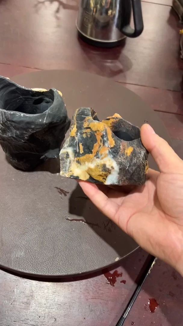 犄****着意境典雅砚台烟缸摆件
