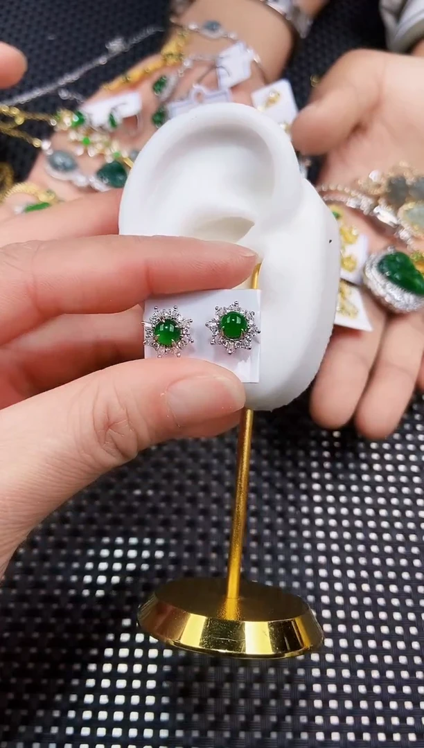 【闪购商品】翡翠耳饰未镶嵌111111111