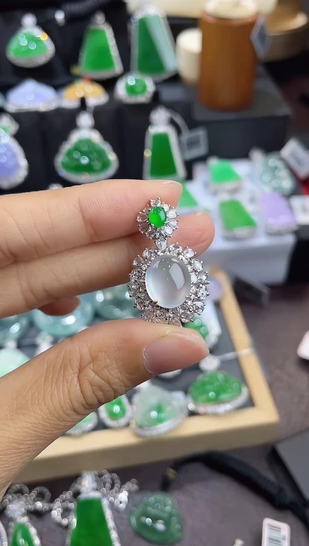 18K金镶嵌挂件翡翠ZHG01022-39