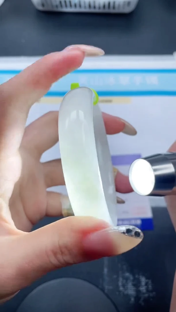 和田玉手镯未镶嵌24V349-60