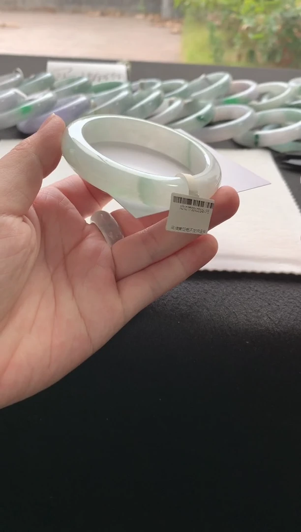 未镶嵌手镯翡翠56.7正圈买断A6495