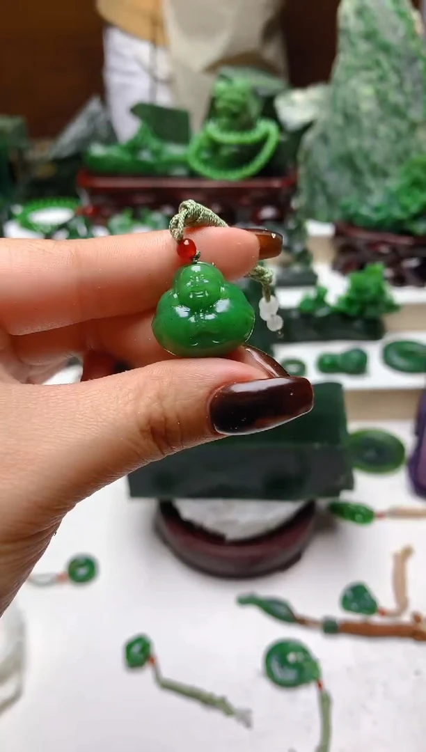 未镶嵌和田玉（碧玉）珠宝半成品随机发货一个