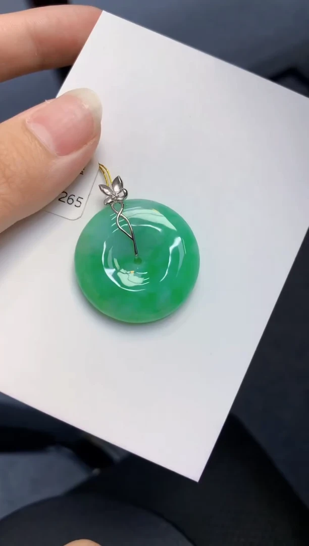 颈饰18K金镶嵌翡翠天然缅甸A货翡翠