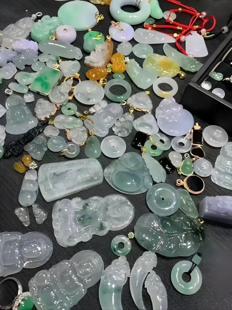 翡翠珠宝首饰多样性发其一颜色微差