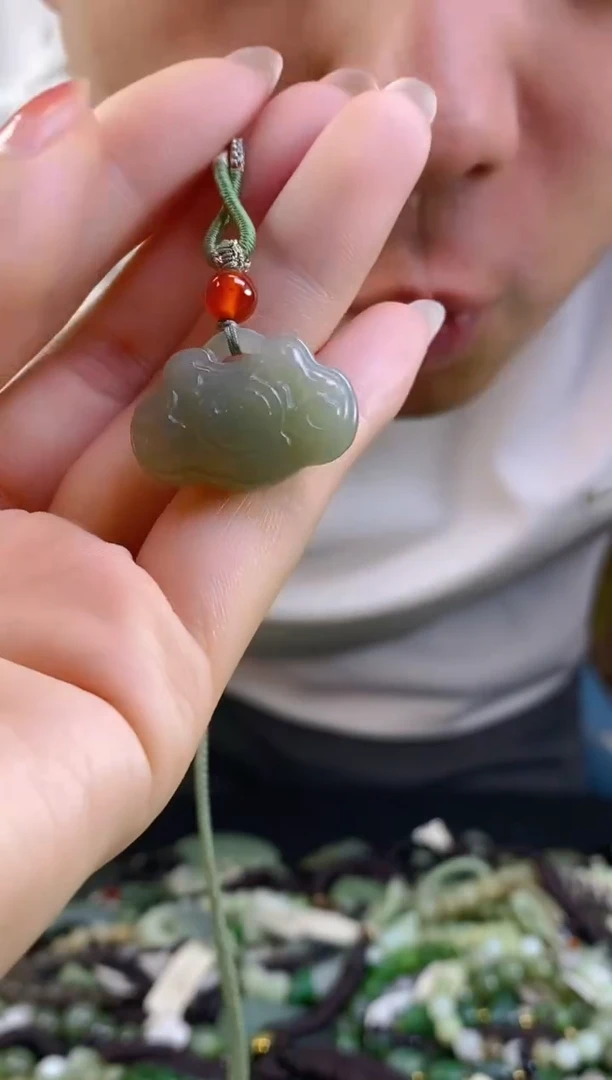 和田玉未镶嵌颈饰多样性发货，拍一发一