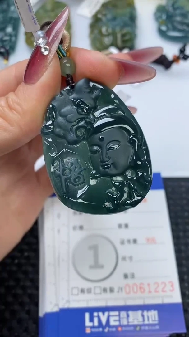 【闪购商品】翡翠颈饰未镶嵌1111111111111111