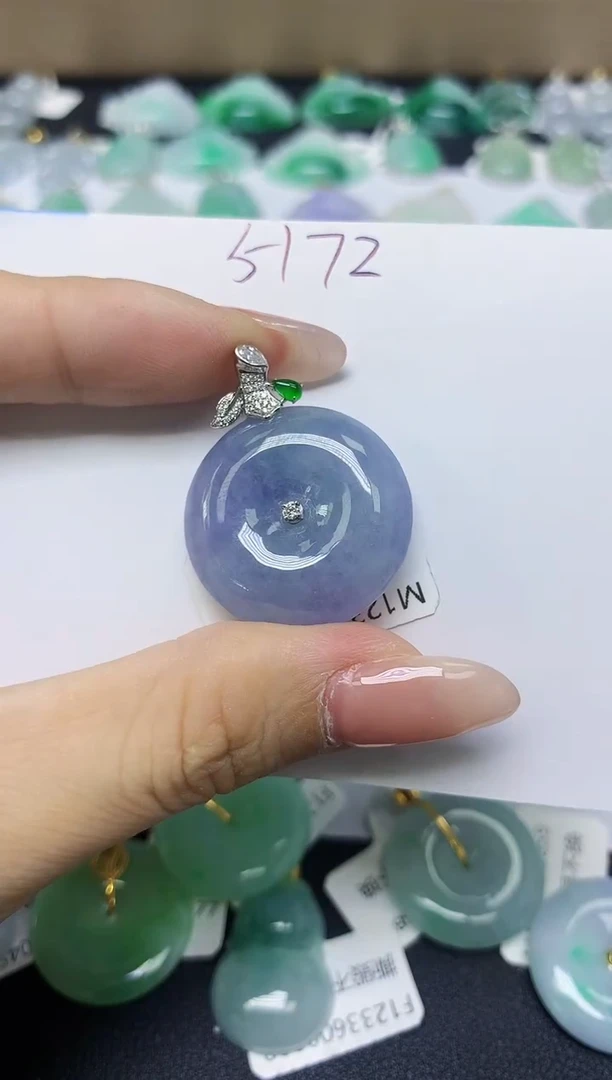 翡翠18K金镶嵌颈饰天然缅甸翡翠A货