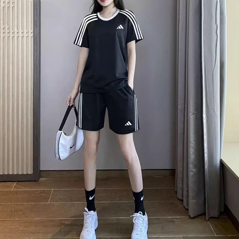 阿迪达斯运动套装女夏季新款黑色短袖短裤两件套休闲半袖T恤裤子