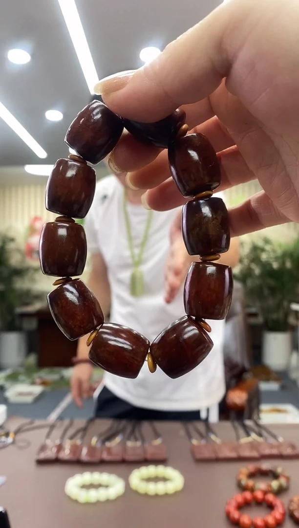 手链未镶嵌透闪石质玉手串