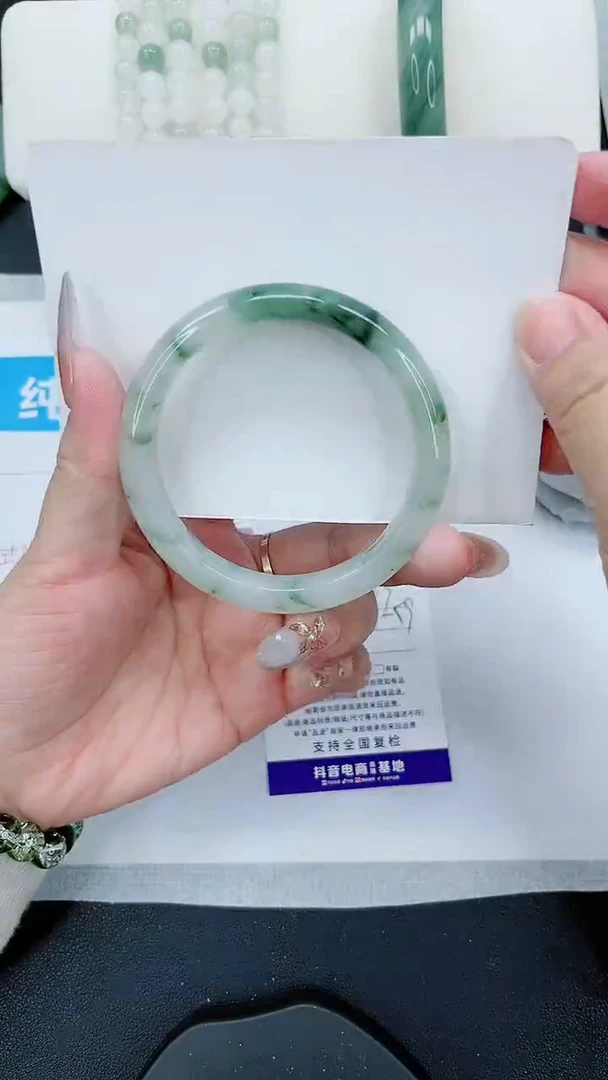 【闪购商品】石英质玉手镯未镶嵌233号/58-59圈
