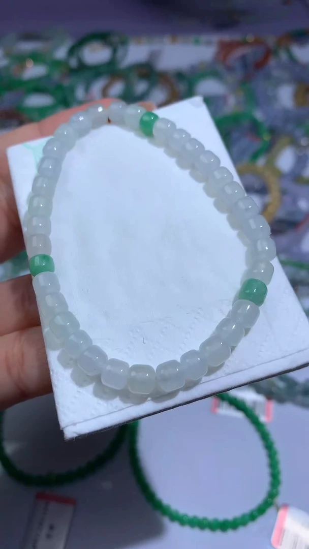 未镶嵌定制翡翠毛货