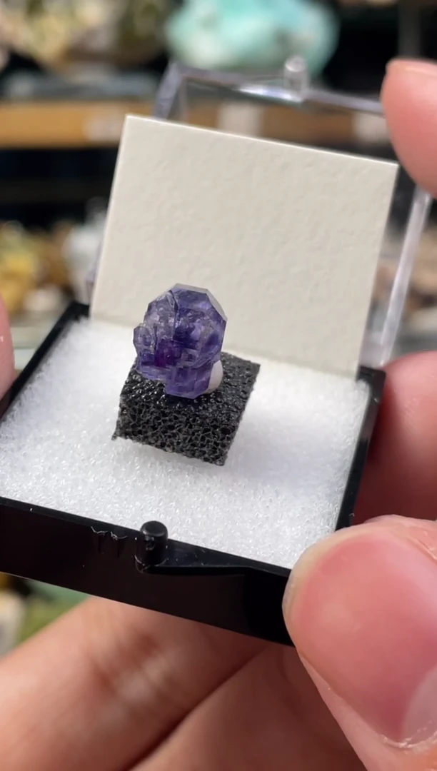 石材倾**意福建坦桑蓝萤石