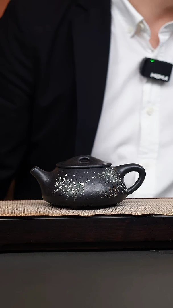 茶壶紫砂黑泥刻绘景舟石瓢