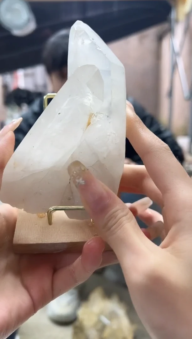 未镶嵌大型摆件（非配饰）水晶白水晶簇135+底座