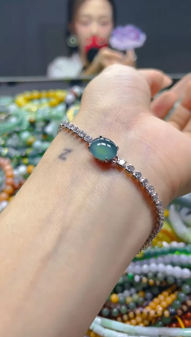 颈饰未镶嵌翡翠/K/翡翠A货，一件也是批发价