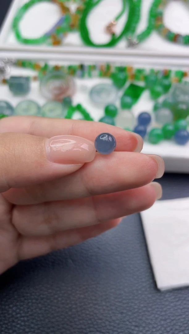 定制翡翠未镶嵌薄***?珠子