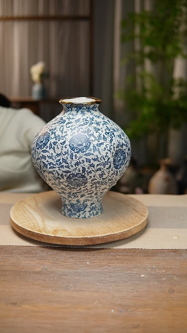 【闪购商品】陶瓷花器青花瓷缠枝莲灯笼