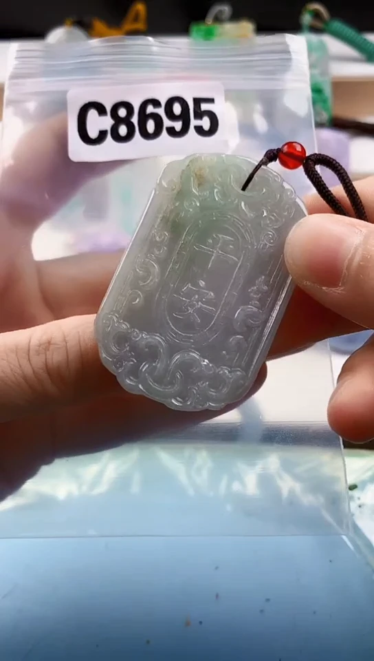 翡翠未镶嵌颈饰天然翡翠吊坠挂件