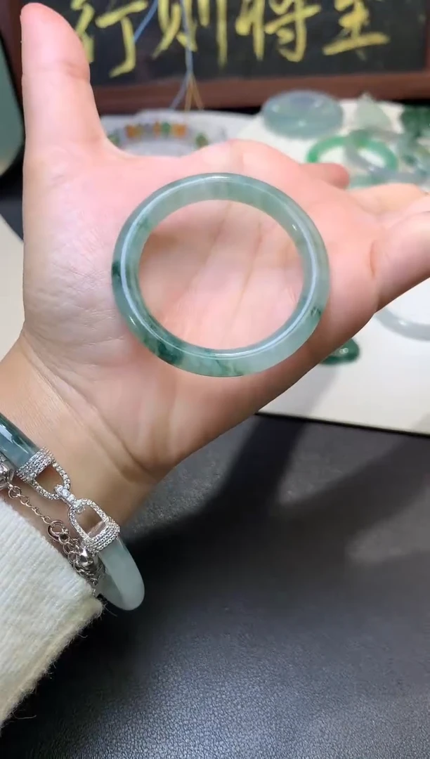 未镶嵌定制翡翠毛货