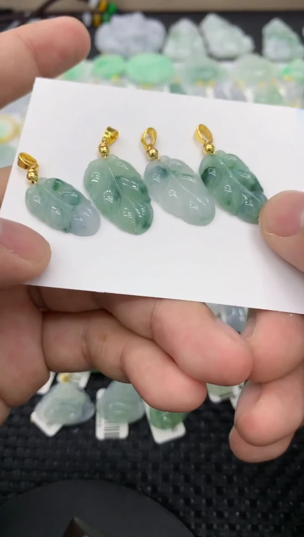 【闪购商品】翡翠颈饰未镶嵌多样性发其一